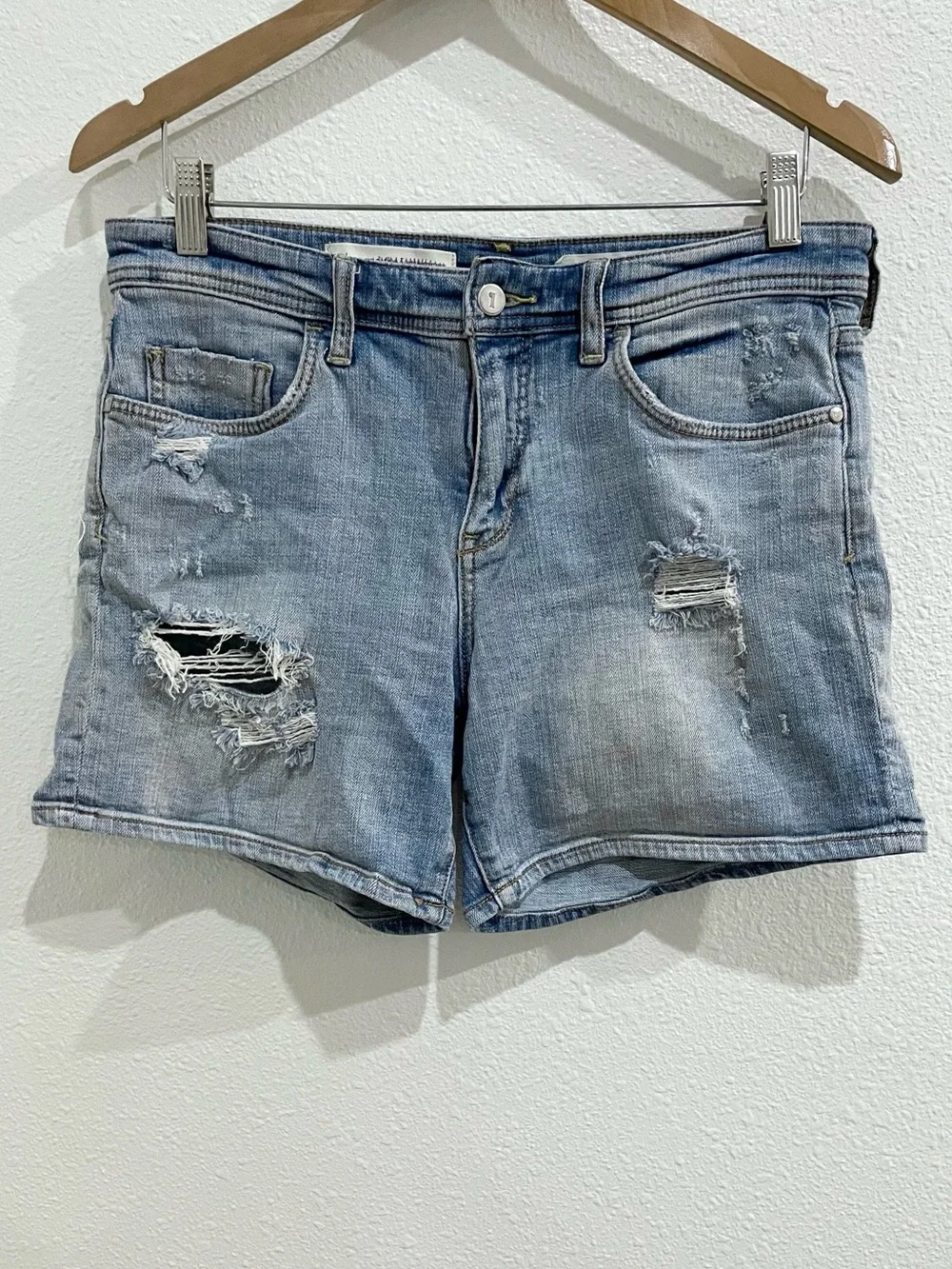 Anthropologie baggy distressed denim shorts boho 90’s soft long shorts